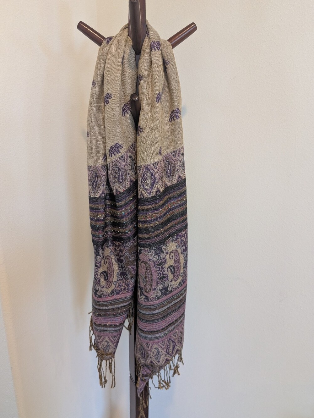 Cashmere Purple Elephant Motif Pashmina - Picture 6 of 6